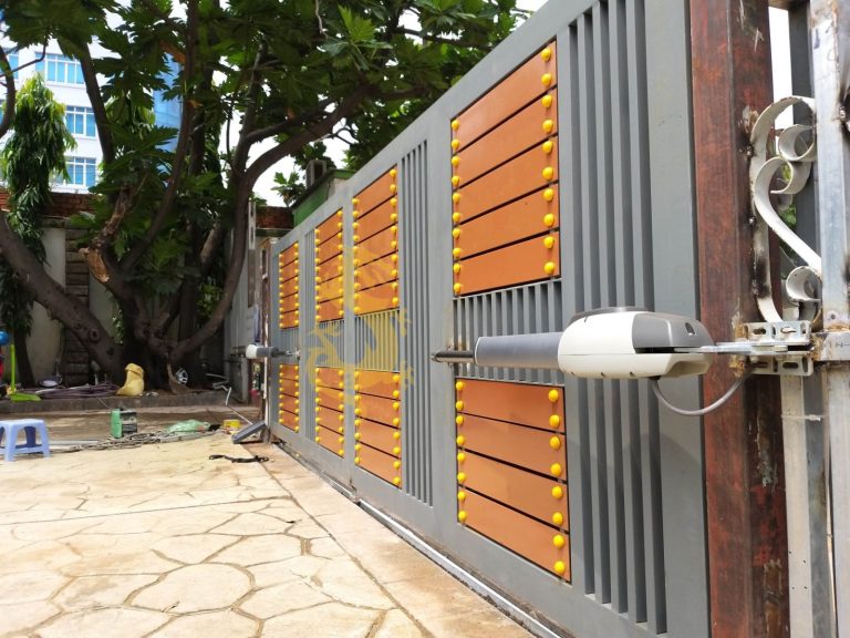 Dự án lắp đặt motor cổng trượt tự động cho cổng sắt